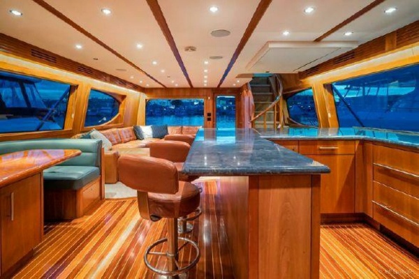 Desperado 77ft Hatteras Yacht For Sale