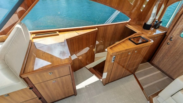 2016 Viking 80