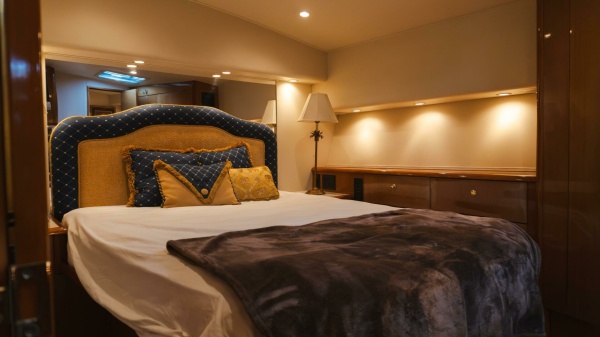 HAPPY ENDING 55ft Viking Yacht For Sale