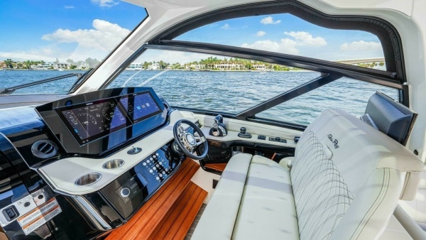 Golden Ticket 37ft Sea Ray Yacht For Sale