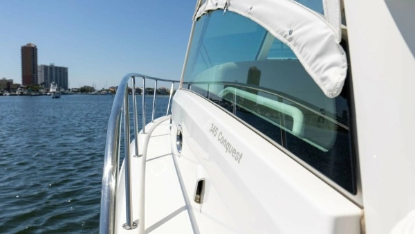 2019 Boston Whaler 34