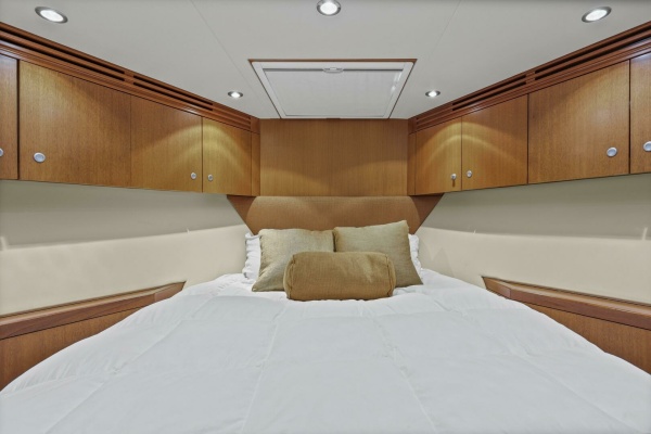 Blacksmith 60ft Hatteras Yacht For Sale