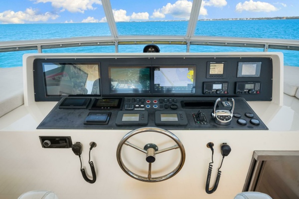 Relentless 83ft Ocean Alexander Yacht For Sale