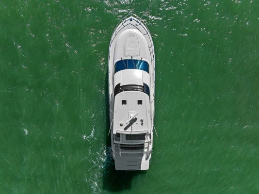 2016 Tiara Yachts 50 Flybridge - Profile