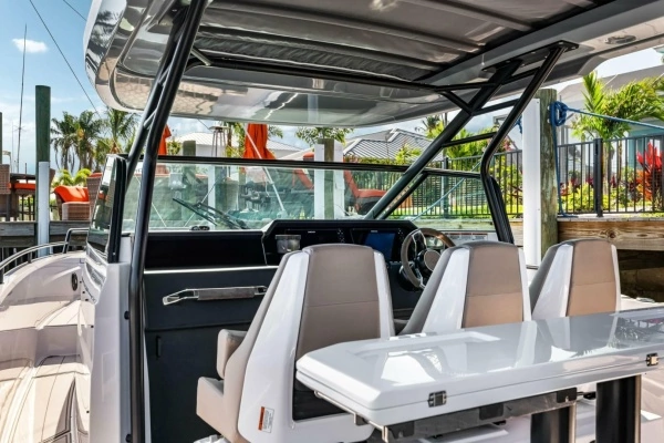 Axopar 37 Suntop Yacht For Sale