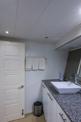 2013Ocean Voyager 95 ft 95 Expedition   CARE BEAR