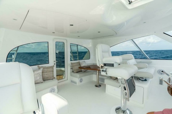 Viking 54 Sport Deck - Command Deck