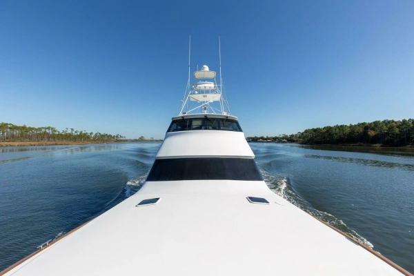 2001 Viking 65