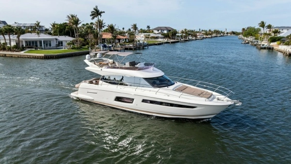 2015 Prestige 55