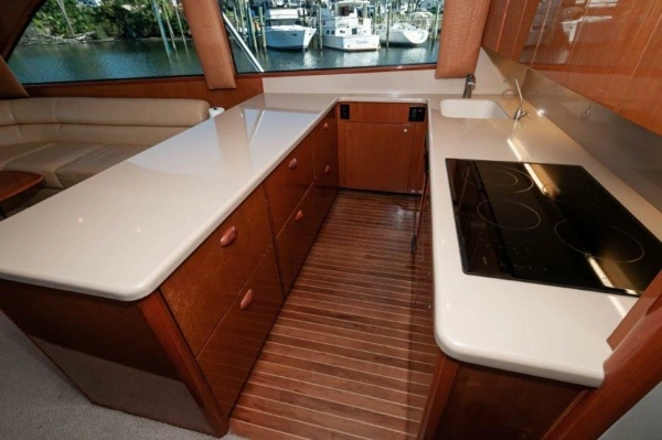 2001 Viking 61