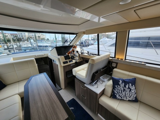 Fox Yot 38ft Regal Yacht For Sale
