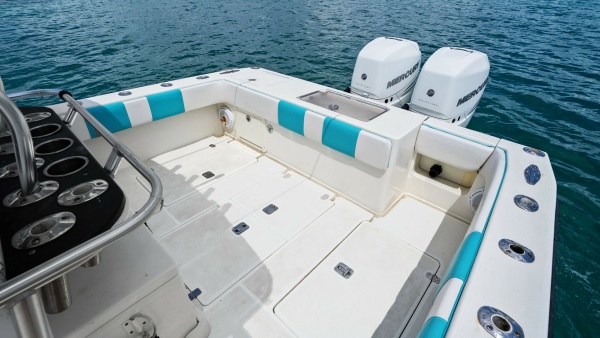 Reel Tension 32ft SeaVee Yacht For Sale