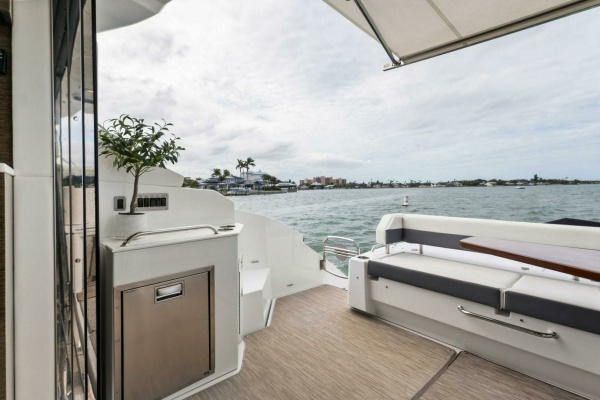 Sweet Caroline 46ft Cruisers Yachts Yacht For Sale