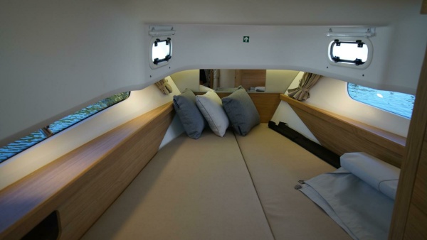 In Stock 2025 Nimbus T11 297 40ft Nimbus Yacht For Sale