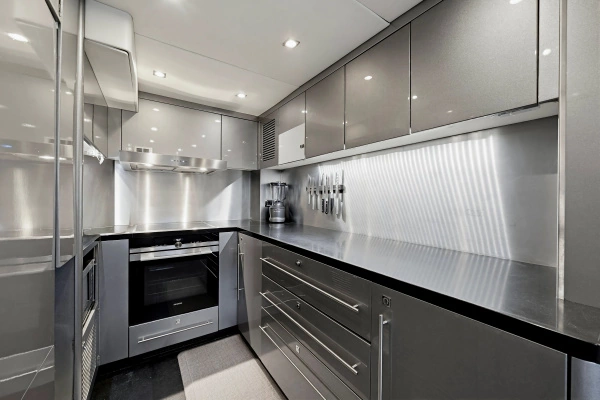 2010 Sunseeker 112
