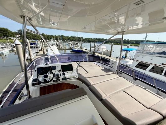 2017 Prestige 56