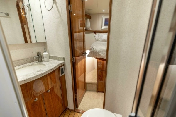 2020 Viking 62