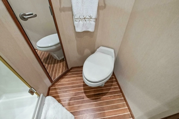 2008 Viking 64