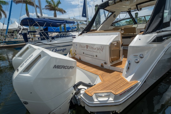 Pace Yourself 32ft Sea Ray Yacht For Sale
