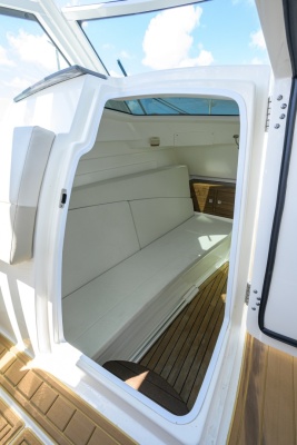 Boston Whaler 32 - Veronica