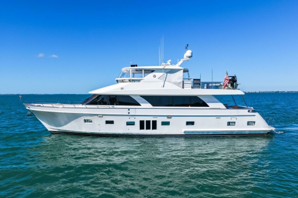 Relentless 83ft Ocean Alexander Yacht For Sale