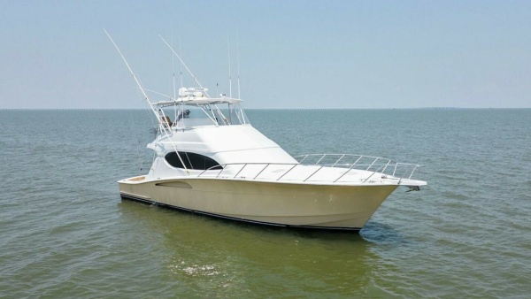 54' 54 Convertible Hatteras 2003