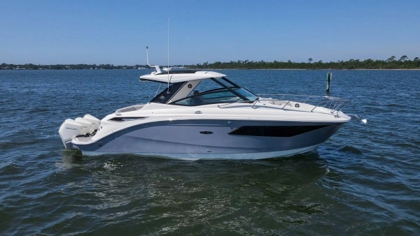 2022 Sea Ray 32