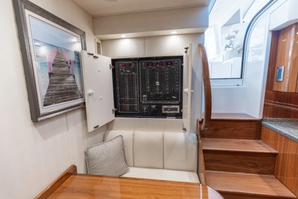 2018 Viking 52