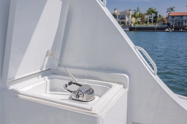 2003 Hatteras 54