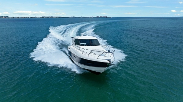 Freedom 48ft Cruisers Yachts Yacht For Sale