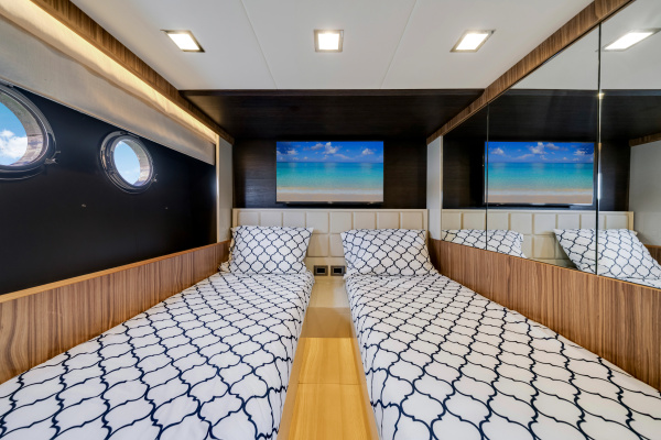 60ft Absolute Yacht For Sale