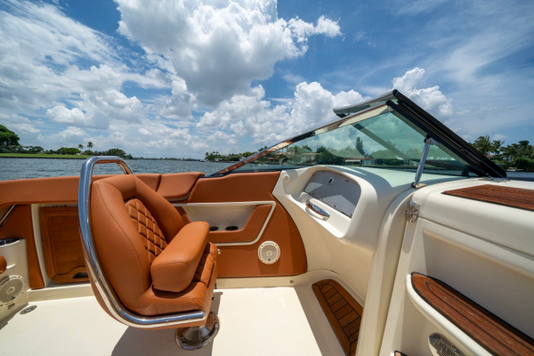 27ft Chris Craft Yacht For Sale
