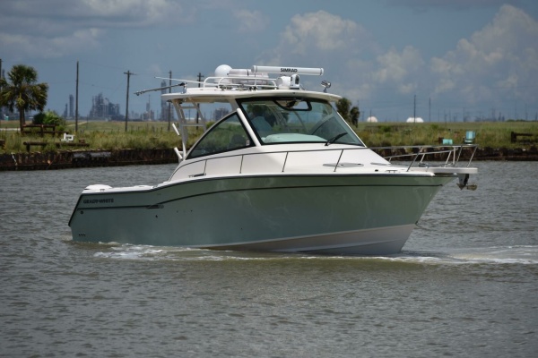 2016 Grady-White 330 Express