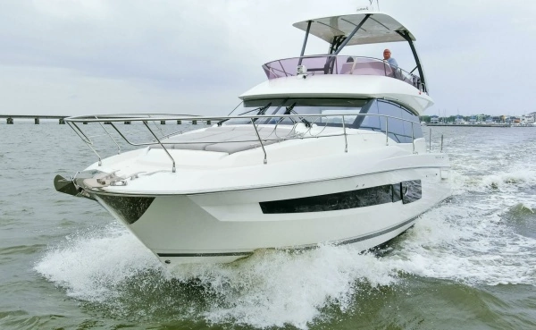2023 Prestige 46