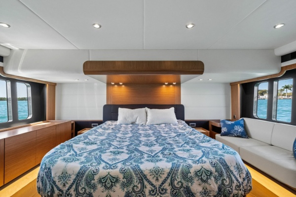 Elettra 52ft Absolute Yacht For Sale
