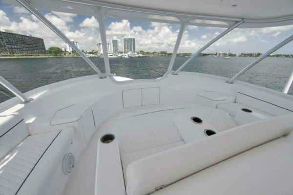 2024 Viking 68
