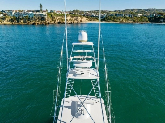 2007 Hatteras 64