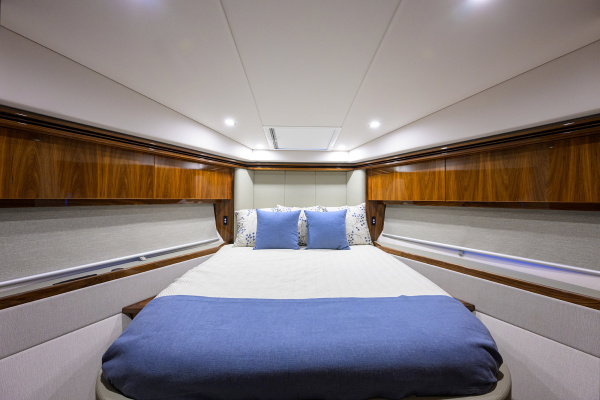 54ft Riviera Yacht For Sale