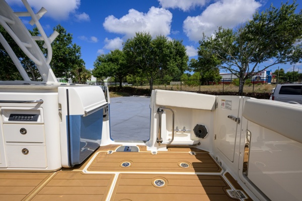 Boston Whaler 32 - Veronica