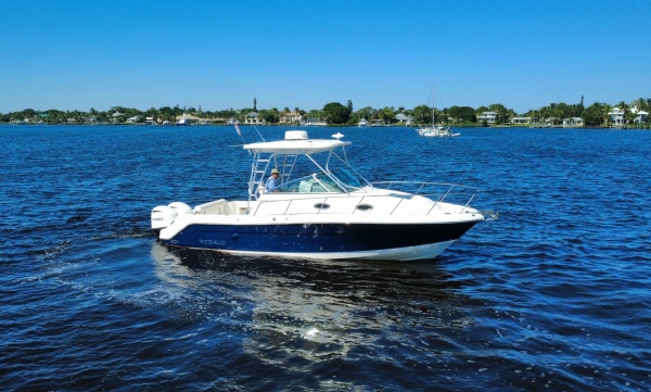 SEAQUEL 29ft Robalo Yacht For Sale