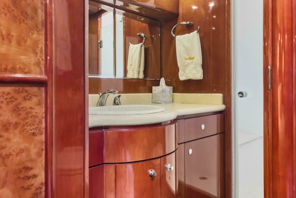 JusMad 80ft Ocean Alexander Yacht For Sale
