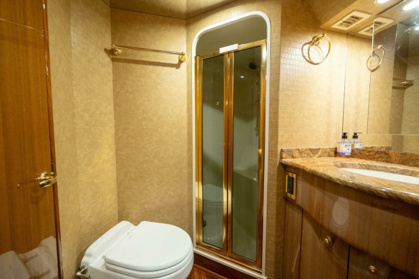RUNNING OVER 68ft Viking Yacht For Sale