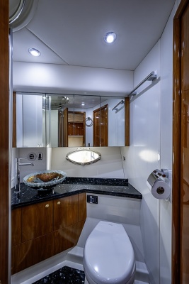 Sunseeker 62 EAGLE II - Head