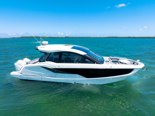 Only 60 hrs  37ft Galeon Yacht For Sale