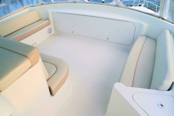 2001 Donzi 73' Sport Fish  Flybridge 9