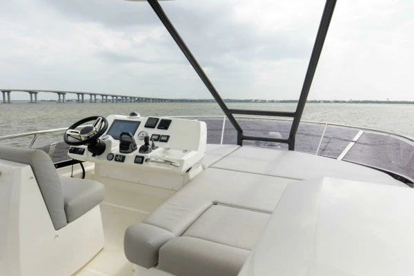 2023 Prestige 46