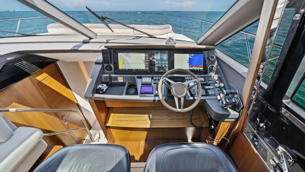 2019 Princess 65