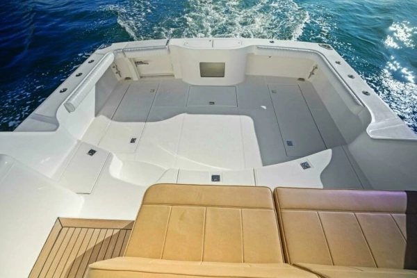 2012 Cabo 44