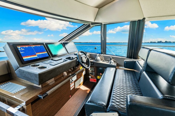 Peace 63ft Prestige Yacht For Sale