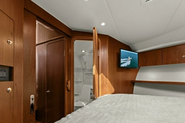 2013 Tiara Yachts 39